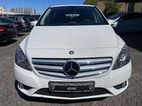 Gebraucht Mercedes B180 122 PS (89 kW) 2013 Weiß Van / Kleinbus