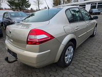 Gebraucht Renault Mégane II 111 PS (81 kW) 2008 Silber Limousine