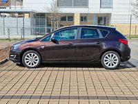 Gebraucht Opel Astra Active 140 PS (102 kW) 2013 Braun Limousine