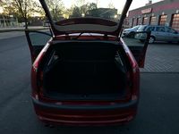 Second-hand Ford Focus 101 CP (74 kW) 2007 Andere farben Berlinǎ