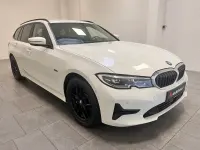 Gebraucht BMW 330 Advantage 252 PS (185 kW) 2022 Weiß Kombi