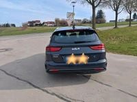 Używany Kia Ceed 160 KM (117 kW) 2022 Szary Hatchback