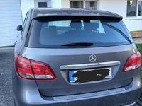 Gebraucht Mercedes B180 122 PS (89 kW) 2015 Grau Van / Kleinbus
