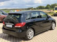Gebraucht Mercedes B180 109 PS (80 kW) 2017 Schwarz Kleinwagen