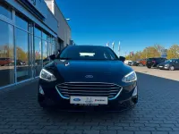 Używany Ford Focus Cool & Connect 101 KM (74 kW) 2019 Niebieski Sedan/Limuzyna