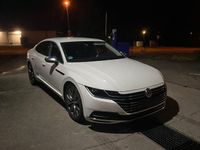 Gebraucht VW Arteon 190 PS (139 kW) 2019 Weiß Kleinwagen