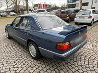 Gebraucht Mercedes E260 160 PS (117 kW) 1990 Blau Limousine