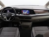 Gebraucht VW Multivan Style 150 PS (110 kW) 2025 Grau Van