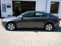 Gebraucht Opel Insignia Edition 140 PS (102 kW) 2010 Grau metallic Limousine