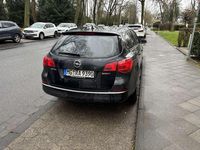 Gebraucht Opel Astra Edition 110 PS (80 kW) 2014 Schwarz Kombi
