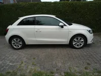 Gebraucht Audi A1 S-Line 105 PS (77 kW) 2012 Weiß Kleinwagen