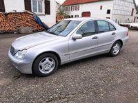 Second-hand Mercedes C180 129 CP (94 kW) 2002 Argintiu Berlinǎ