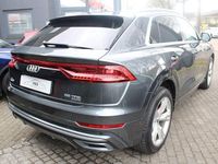 Gebraucht Audi Q8 Design 340 PS (250 kW) 2022 Daytonagrau perleffekt SUV