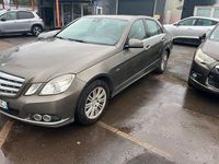 Gebraucht Mercedes E220 Elegance 170 PS (125 kW) 2009 Gold Limousine