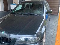 Gebraucht BMW 320 136 PS (100 kW) 2001 Schwarz Limousine