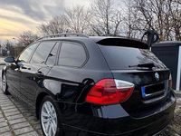 Usata BMW 320 177 CV (130 kW) 2008 Nero Station wagon