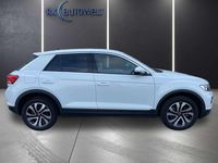 Gebraucht VW T-Roc Active 150 PS (110 kW) 2021 Pure white SUV