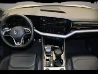 Gebraucht VW Touareg R-line 231 PS (169 kW) 2023 Grau SUV