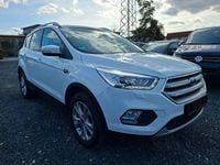 Gebraucht Ford Kuga Titanium 150 PS (110 kW) 2018 Weiß SUV