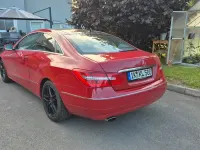 Gebraucht Mercedes E200 184 PS (135 kW) 2010 Rot Coupé