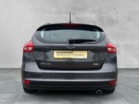 Gebraucht Ford Focus Titanium 150 PS (110 kW) 2018 Grau Limousine