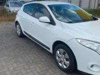 Gebraucht Renault Mégane III Dynamique 110 PS (80 kW) 2009 Weiß Limousine