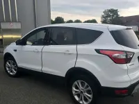 Gebraucht Ford Kuga 150 PS (110 kW) 2017 Weiß SUV