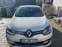 Gebraucht Renault Mégane III Bose Edition 132 PS (97 kW) 2015 Weiß Coupé