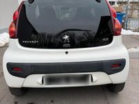 Gebraucht Peugeot 107 68 PS (50 kW) 2012 Weiß Kleinwagen