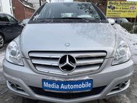 Gebraucht Mercedes B180 116 PS (85 kW) 2011 Grau Van / Kleinbus