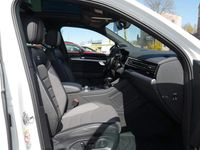 Gebraucht VW Touareg R-line 286 PS (210 kW) 2022 Weiß SUV