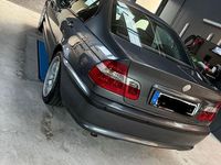 Gebraucht BMW 320 150 PS (110 kW) 2003 Grau Limousine