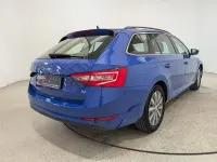 Gebraucht Skoda Superb Ambition 218 PS (160 kW) 2022 Energyblau Kombi