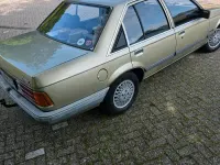 Gebraucht Opel Rekord S 100 PS (73 kW) 1983 Grau Limousine