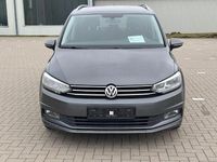 Gebraucht VW Touran Highline 150 PS (110 kW) 2017 Grau Van / Kleinbus