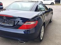 Gebraucht Mercedes SLK200 184 PS (135 kW) 2015 Cavansitblau  metalliclack Cabrio