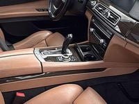 Gebraucht BMW 730 245 PS (180 kW) 2010 Weiß Limousine