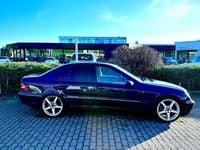 Gebraucht Mercedes 320 218 PS (160 kW) 2000 Blau Limousine
