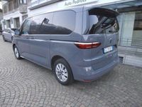 Gebraucht VW Multivan 150 PS (110 kW) 2025 Grau Van
