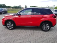 Gebraucht Suzuki Vitara 111 PS (81 kW) 2019 Rot SUV