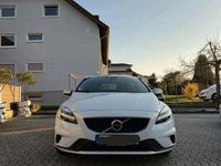 Gebraucht Volvo V40 R-Design 152 PS (111 kW) 2017 Weiß Limousine