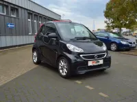 Gebraucht Smart ForTwo Cabrio Passion 71 PS (52 kW) 2012 Tridionszelle schwarz Cabrio