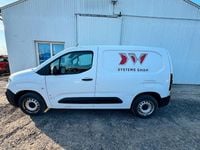Gebraucht Peugeot Partner 110 PS (80 kW) 2021 Weiß Van / Kleinbus