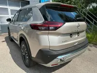 Neu Nissan X-Trail Tekna 213 PS (156 kW) 2025 Silber SUV