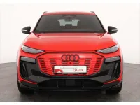 Gebraucht Audi SQ6 e-tron Sport 359 kW (489 PS) 2024 Rot SUV