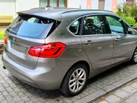 Używany BMW 225 Active Tourer 224 KM (164 kW) 2017 Złoty Minivan