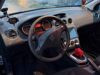 Gebraucht Peugeot 308 95 PS (69 kW) 2010 Schwarz Kleinwagen