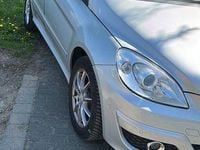 Gebraucht Mercedes B170 116 PS (85 kW) 2008 Silber Van / Kleinbus