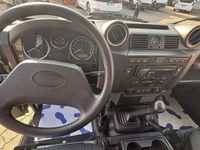 Gebraucht Land Rover Defender 122 PS (89 kW) 2010 Grün SUV