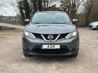 Gebraucht Nissan Qashqai 115 PS (84 kW) 2016 Grau SUV